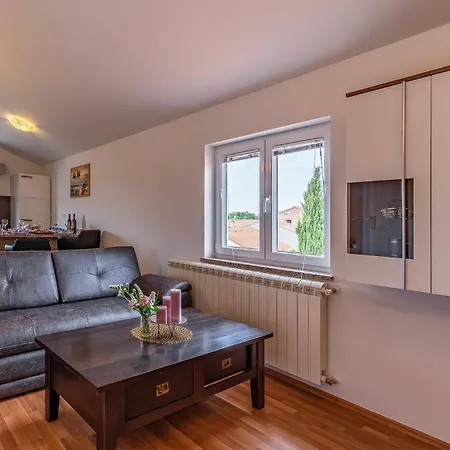 Amazing In With Sauna Vikendica Pula