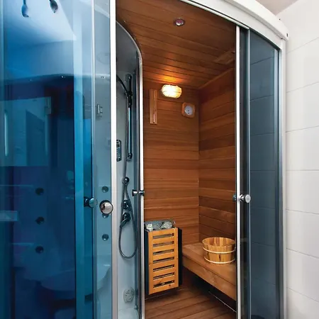 Tatil Evi Lovely In With Sauna Pula