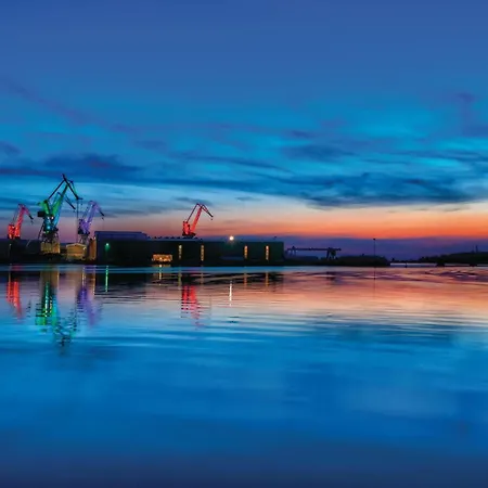 Amazing In With Sauna 別荘 プーラ