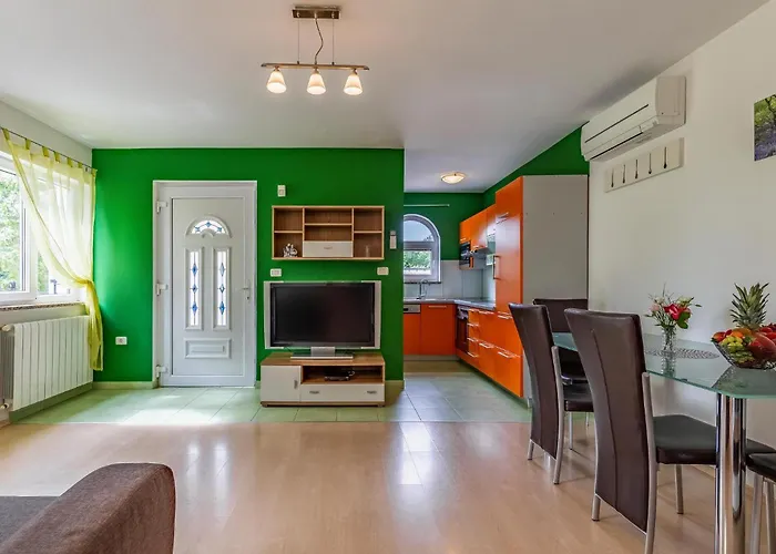 Amazing In With Sauna Vikendica Pula