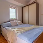 Lovely Home In Pula With Sauna Pula