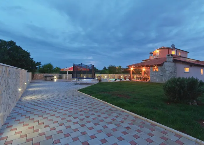 Amazing In With Sauna